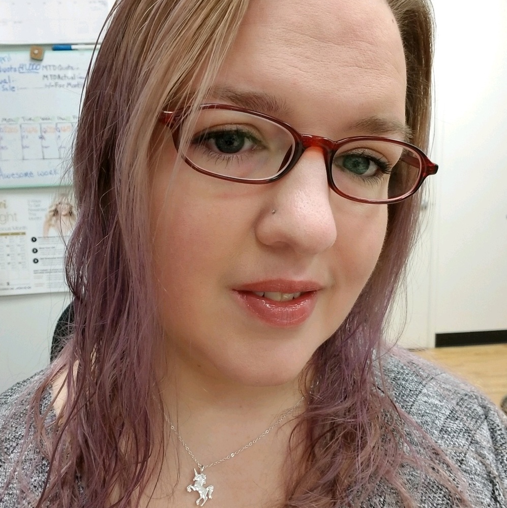 Meet your Posher, Amber